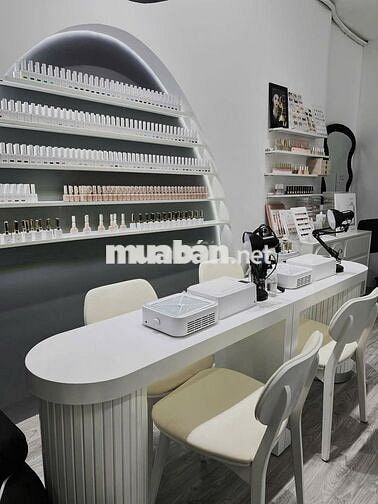 Do chuyển chỗ ở cần sang nhượng tiệm nail 120tr vào kinh doanh liền