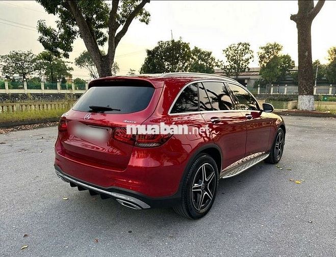 Chính chủ bán GLC 300 4MATIC 2020 như mới