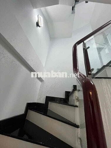 nhà 3 tấm góc 2mt hẻm to hương lộ 2 thông mã lò