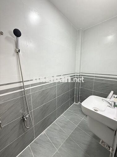 QUẬN 8! NHÀ ĐẸP MỚI TINH 3 TẦNG BTCT ,ÂU DƯƠNG LÂN_HẺM 4M_CHỈ 5.7 TỶ