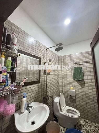 Nhà 2 Tầng Hẻm Xe Hoi Linh Xuân Thủ Đức DT44m (4×11) 3 PN Sổ Hoàn Công
