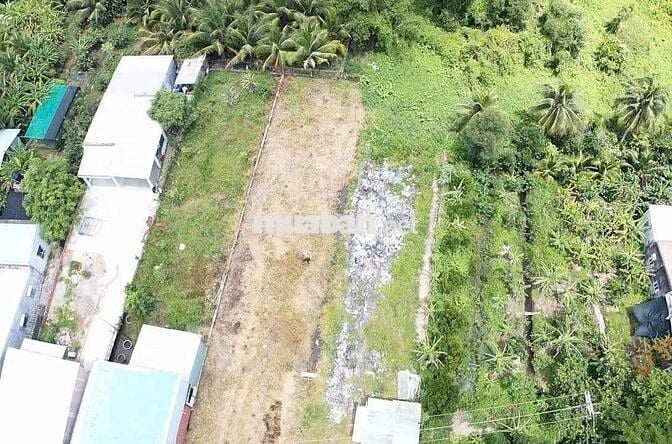 Đất mặt tiền đường ĐT.824 ,DT: 10 x 47 (470m2 Full thổ)