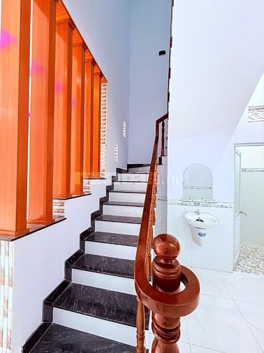 Biệt thự, nhà phố 1T1L, nhà rộng gần ngã 3 mỹ hạnh (500m) giá hơn 1tỏi