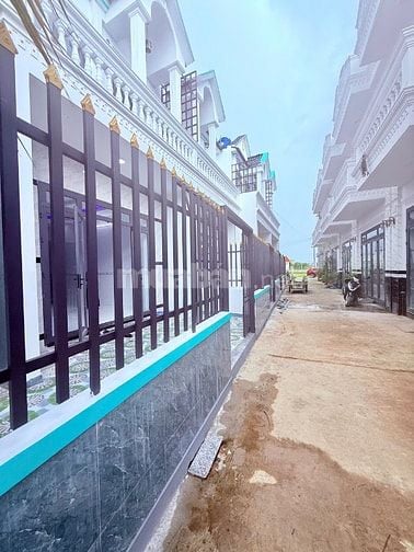 Biệt thự, nhà phố 1T1L, nhà rộng gần ngã 3 mỹ hạnh (500m) giá hơn 1tỏi