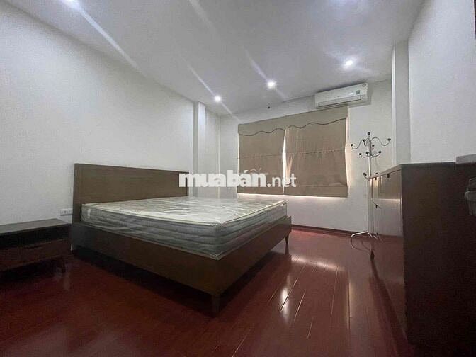 Bán Nhà Võng Thị - 45M2 - 10M Ra Mặt Phố - Ô Tô Đỗ Cổng - 2 Thoáng