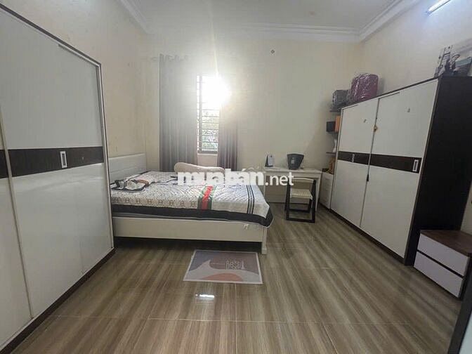 BÁN NHÀ MAN BỒI GỐC GĂNG BA LA HÀ ĐÔNG 51.6M2