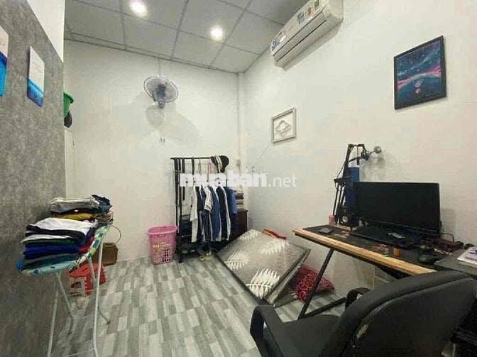 Bán Nhà Hẻm Xe Hơi Nguyễn Sơn 31m2 3.99Tỷ 2 Tầng  Tân Phú