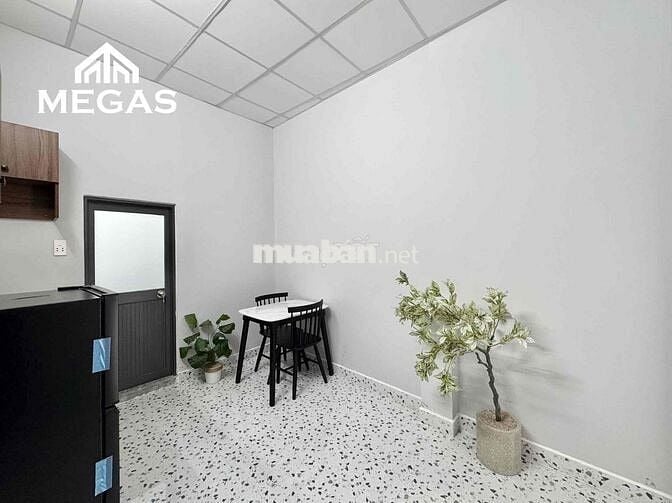 CHO THUÊ CĂN HỘ 1PN BANCONG MỚI 40m2 - GẦN BẾN VÂN ĐỒN, KHÁNH HỘI