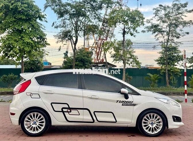 Ford Fiesta 2015 S 1.0 AT Ecoboost - 100000 km