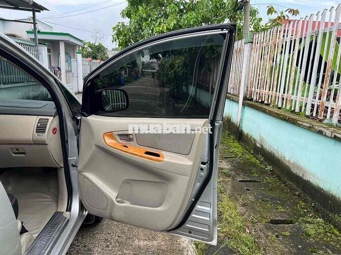 Toyota Innova 2009 G - 172000 km