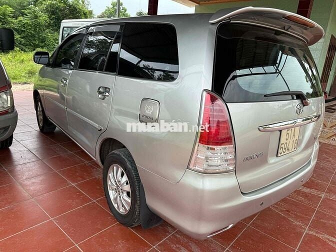 Toyota Innova 2009 G - 172000 km