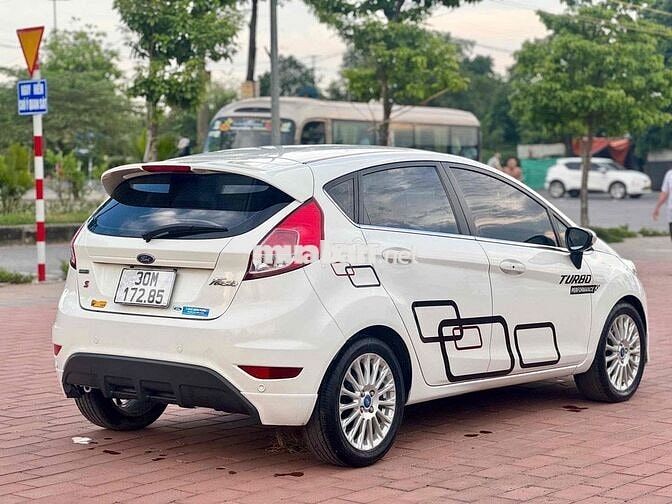 Ford Fiesta 2015 S 1.0 AT Ecoboost - 100000 km