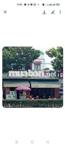 Mặt bằng kinh doanh Diên tích 100 m2 gần ngã tư