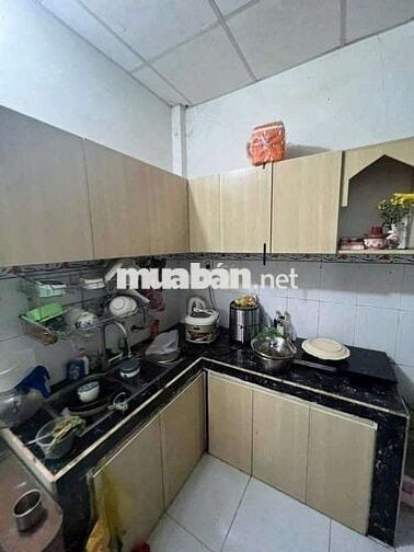 9,9 TỶ TL 
MT LUỸ BÁN BÍCH GẦN ĐẦM SEN GIÁP Q11.Q6 dt cn 75m2
