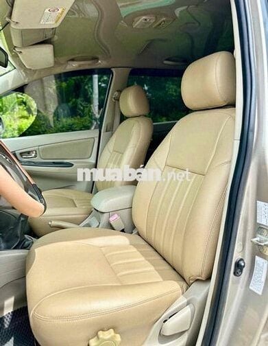 Toyota Innova 2014 E - 120000 km
