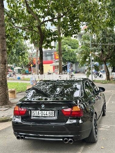 BMW 3 Series 2011 325i - chính chủ