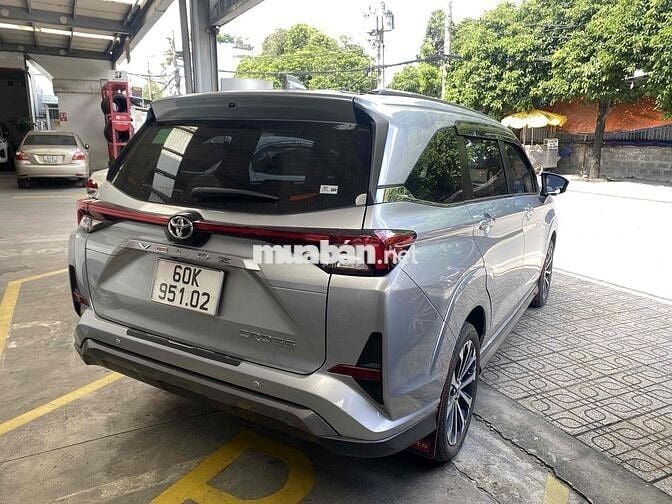 Toyota Veloz Cross Top 2025, xe lướt như mới