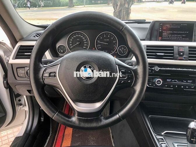 BMW 3 Series 2015 320i - 82000 km máy b48