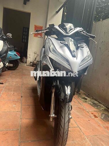 bán vario 125 độ gần như full đồ chơi