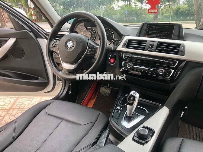 BMW 3 Series 2015 320i - 82000 km máy b48