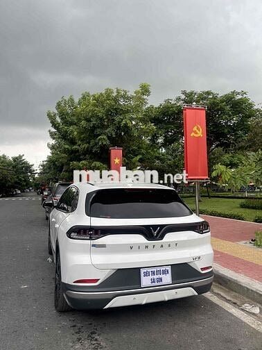 VinFast VF8 2022 Plus GF suất khuyến mãi
