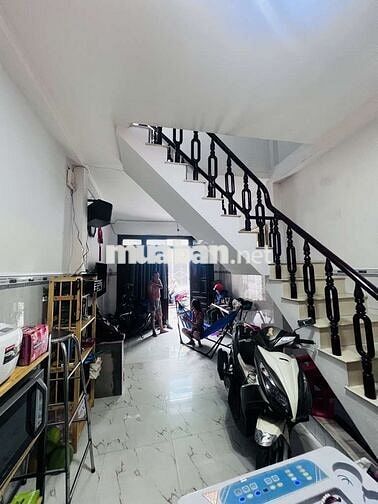 🏭TRỊNH ĐÌNH TRỌNG, TÂN PHÚ DT 30M2,HXH
NGANG 3,6M*12M , GIÁ 4,2 TỶ 🌹