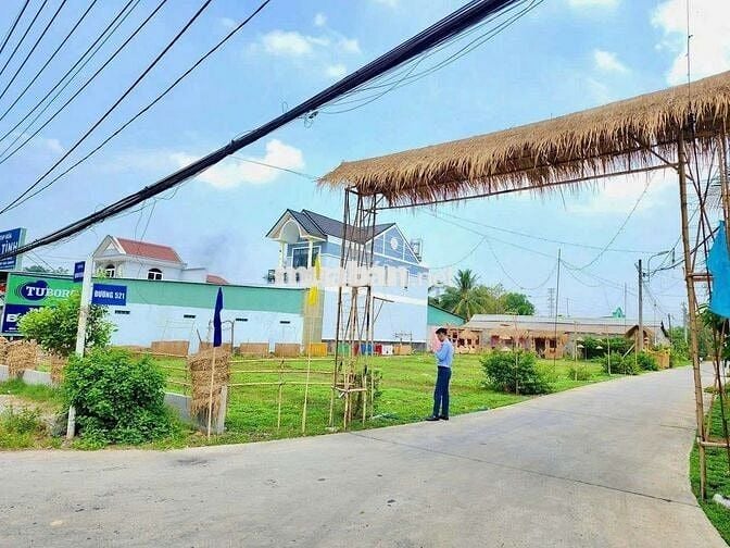 Tôi Chính Chủ Bán nhanh lô Góc 2MT Nguyễn Thị Rành.  Giá 2ty530/201m2