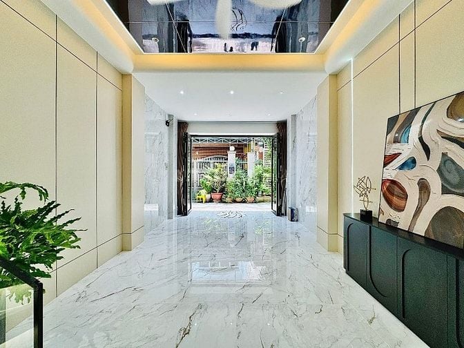 ⭐️Nhà 3 Lầu DT:4x18m tuyệt đẹp Cao cấp hẻm xe hơi Nguyễn Văn Khối, P11