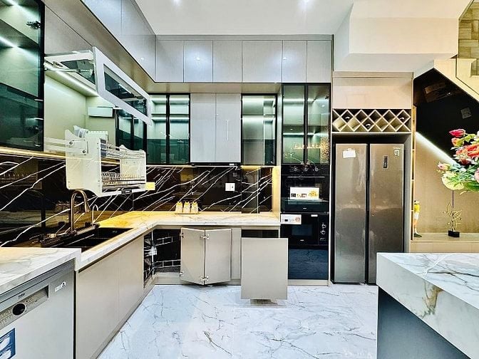 ⭐️Nhà 3 Lầu DT:4x18m tuyệt đẹp Cao cấp hẻm xe hơi Nguyễn Văn Khối, P11