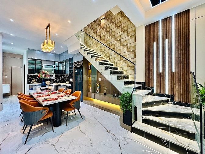 ⭐️Nhà 3 Lầu DT:4x18m tuyệt đẹp Cao cấp hẻm xe hơi Nguyễn Văn Khối, P11