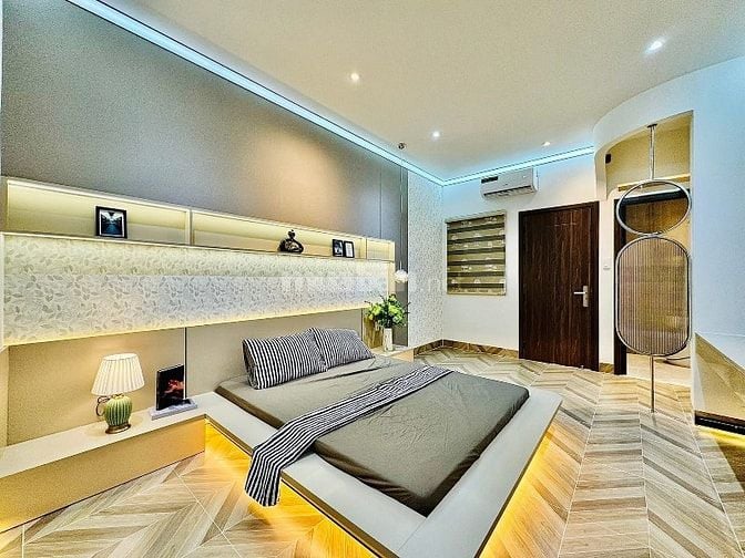 ⭐️Nhà 3 Lầu DT:4x18m tuyệt đẹp Cao cấp hẻm xe hơi Nguyễn Văn Khối, P11