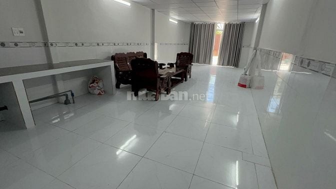Nhà hẻm xe hơi ngủ trong nhà,4x20m, đường C4 Phạm Hùng ,giá chỉ 3,5 tỷ