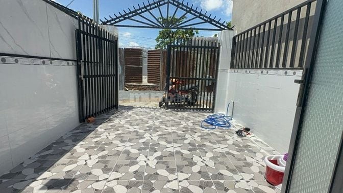Nhà hẻm xe hơi ngủ trong nhà,4x20m, đường C4 Phạm Hùng ,giá chỉ 3,5 tỷ