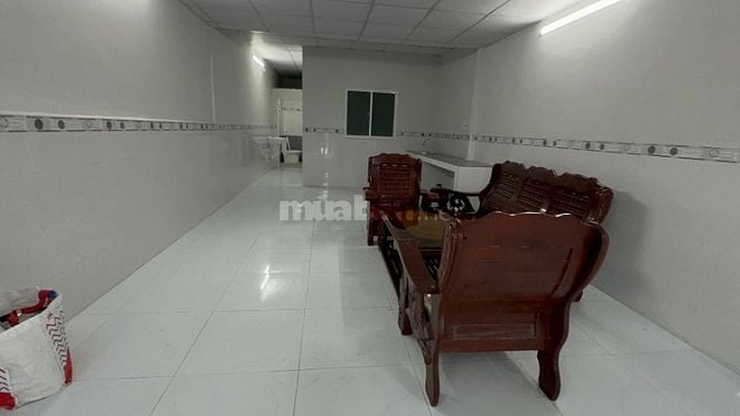 Nhà hẻm xe hơi ngủ trong nhà,4x20m, đường C4 Phạm Hùng ,giá chỉ 3,5 tỷ