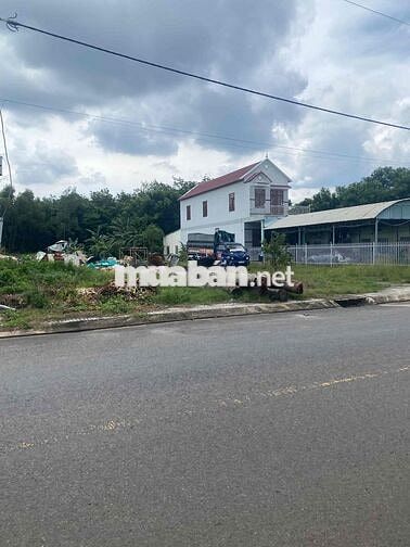4,5 sào Đất làm Kho xưởng, bãi conteno giá đầu tư ngay Mỹ Phước TânVan