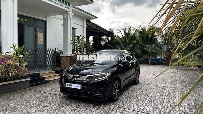 Honda HR-V 1.8 bản L full option, đăng ký 02/2019