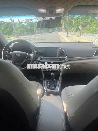 Hyundai Elantra 2017 2.0 AT - 186000 km