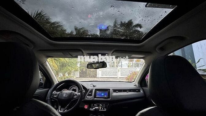 Honda HR-V 1.8 bản L full option, đăng ký 02/2019