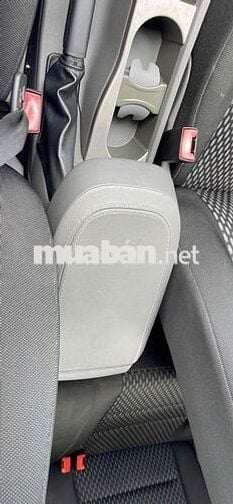 Ford Focus 2011 1.8 AT - 130000 km