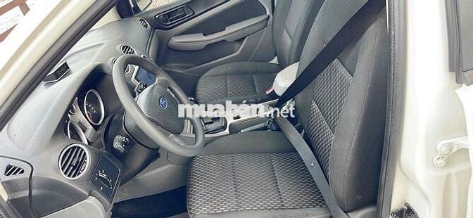 Ford Focus 2011 1.8 AT - 130000 km