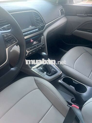 Hyundai Elantra 2017 2.0 AT - 186000 km