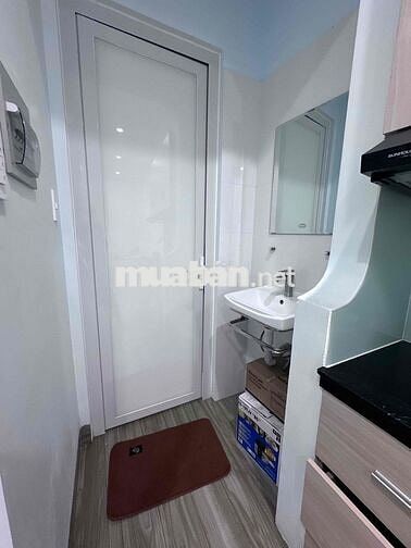 phòng cho thuê với diện tích 25m2 ngay trung tâm q6 nhiều tiện ít