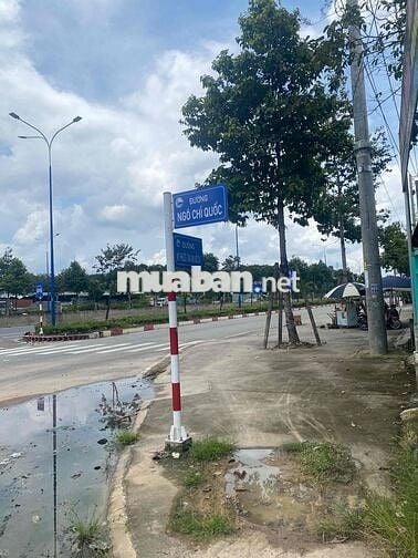 4,5 sào Đất làm Kho xưởng, bãi conteno giá đầu tư ngay Mỹ Phước TânVan