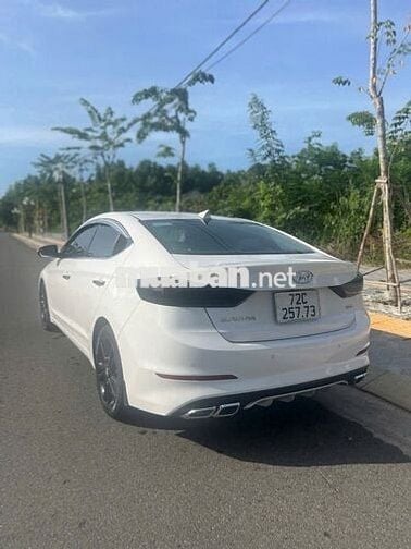 Hyundai Elantra 2017 2.0 AT - 186000 km