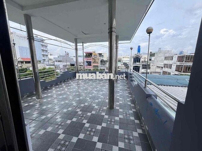 CHO THUÊ NHÀ 2 GÓC MẶT TIỀN MĂT TIỀN SÁNG ĐẸP BÊN HÔNG ĐỂ XE ĐƯỢC