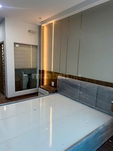 Bán nhà Xuân Đỗ, Long Biên 47m, 6 tầng. Giá: 9.2 tỷ. LH: Zalo/gọi ngay 0398.55.8888