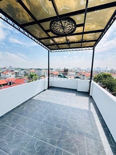 Bán nhà Xuân Đỗ, Long Biên 47m, 6 tầng. Giá: 9.2 tỷ. LH: Zalo/gọi ngay 0398.55.8888