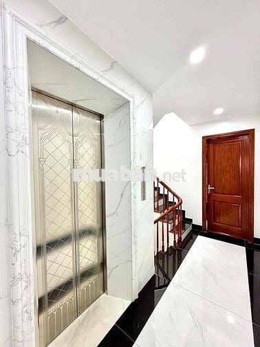 Bán Nhà Cầu Giấy 48M2 - Ô Tô Ngủ Trong Nhà - Thang Máy