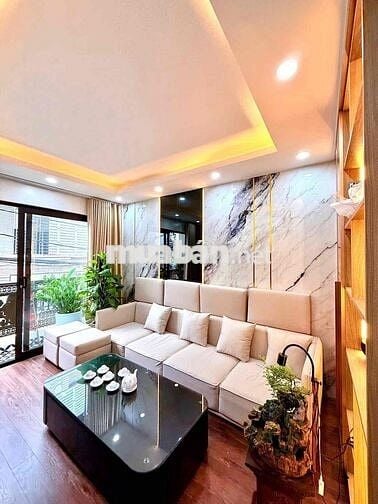 Bán Nhà Cầu Giấy 48M2 - Ô Tô Ngủ Trong Nhà - Thang Máy
