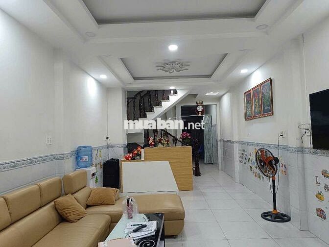 Nhà siêu to khu vực đường số 37, Q7, 3 Tầng, 4PN, 4NVS, 86m2, 8,6TY